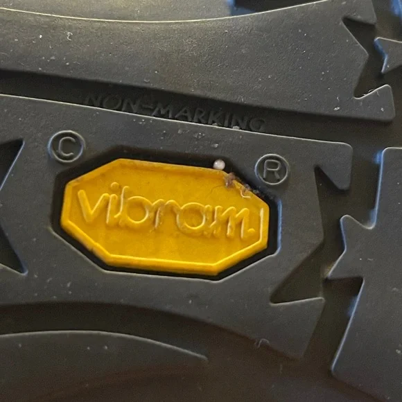 Women’s Vibram Chaco size 8 - Picture 5 of 5